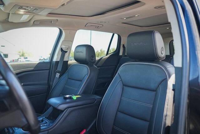 used 2022 GMC Acadia car, priced at $33,490