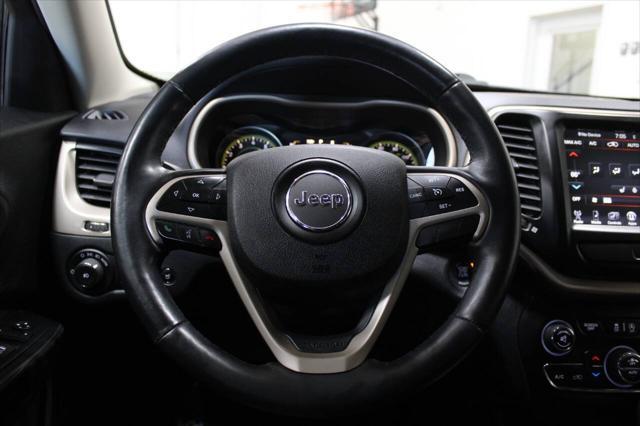 used 2016 Jeep Cherokee car, priced at $10,900