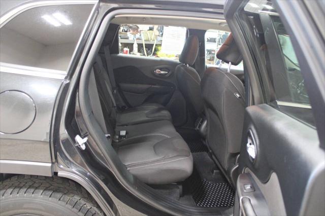 used 2016 Jeep Cherokee car, priced at $10,900