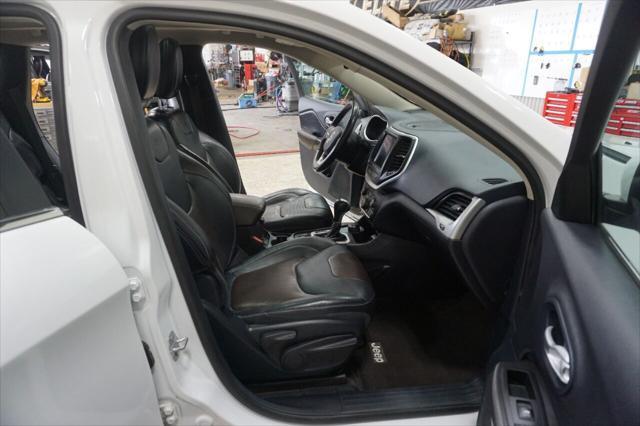 used 2015 Jeep Cherokee car