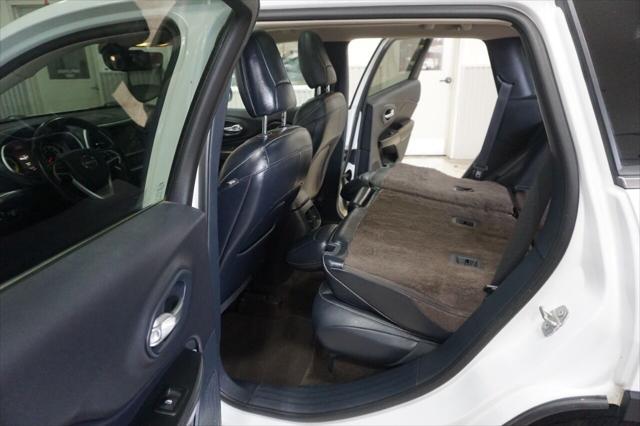 used 2015 Jeep Cherokee car