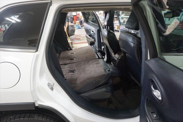 used 2015 Jeep Cherokee car