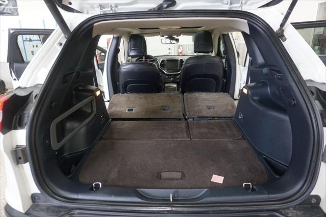 used 2015 Jeep Cherokee car