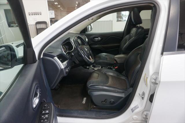 used 2015 Jeep Cherokee car