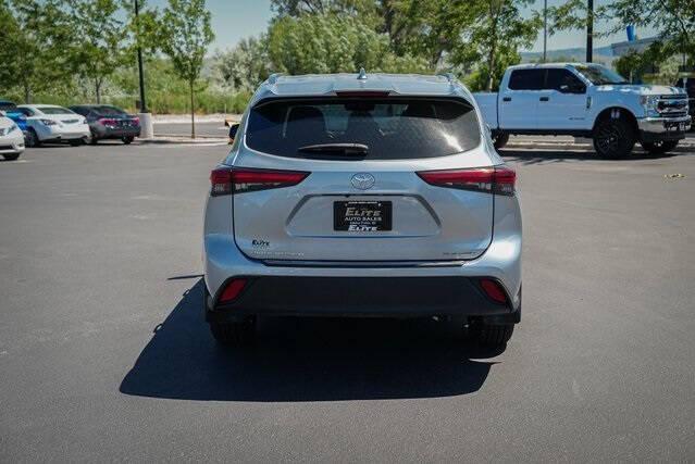 used 2020 Toyota Highlander car, priced at $33,990