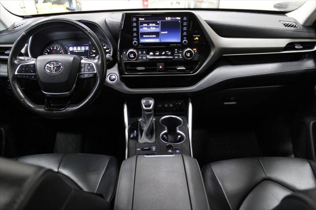 used 2020 Toyota Highlander car, priced at $33,900