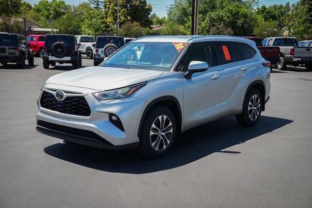 used 2020 Toyota Highlander car, priced at $33,990