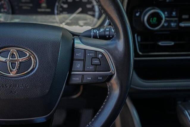 used 2020 Toyota Highlander car, priced at $33,990