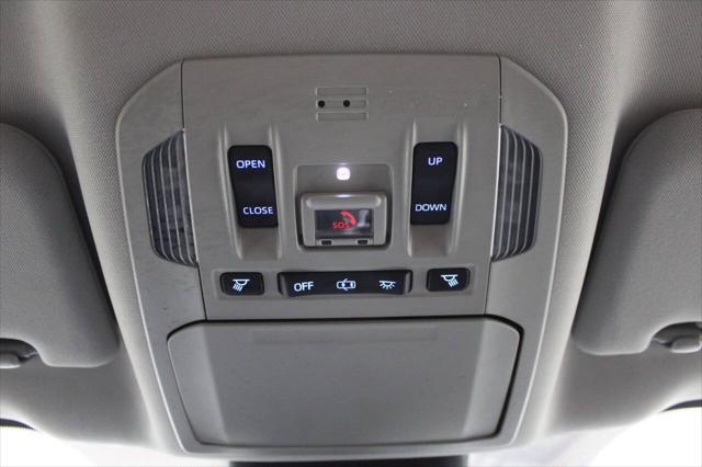used 2020 Toyota Highlander car, priced at $33,900