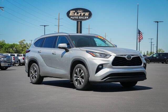 used 2020 Toyota Highlander car