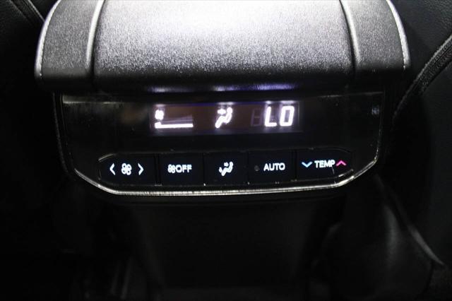 used 2020 Toyota Highlander car, priced at $33,900