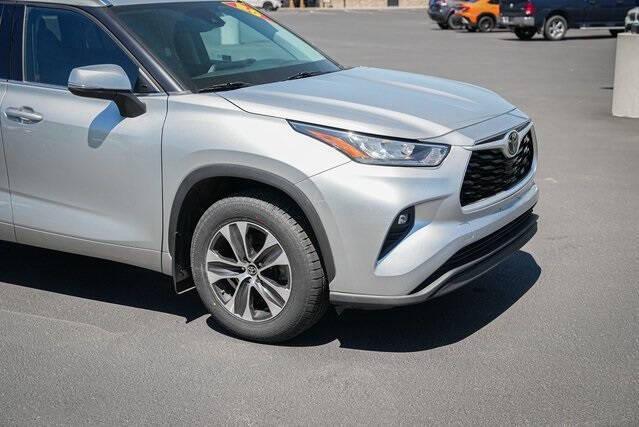 used 2020 Toyota Highlander car, priced at $33,990