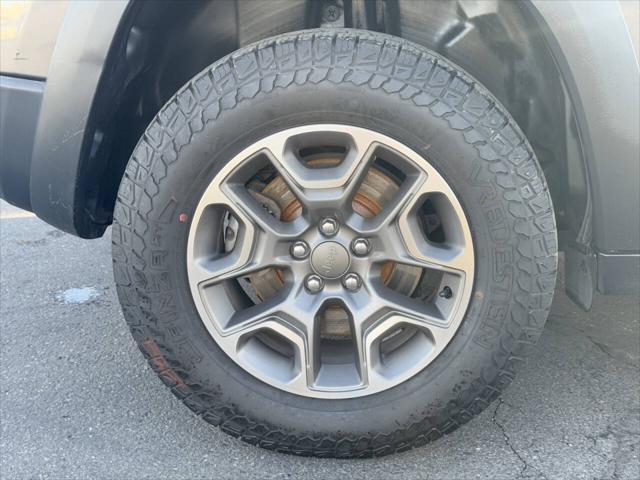 used 2021 Jeep Cherokee car