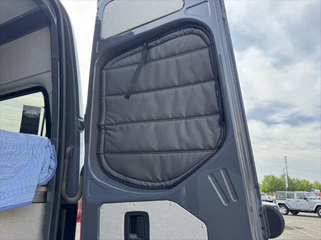 used 2020 Mercedes-Benz Sprinter 2500 car