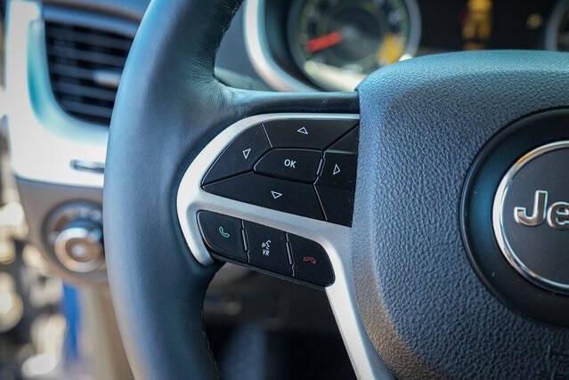 used 2018 Jeep Cherokee car, priced at $20,990