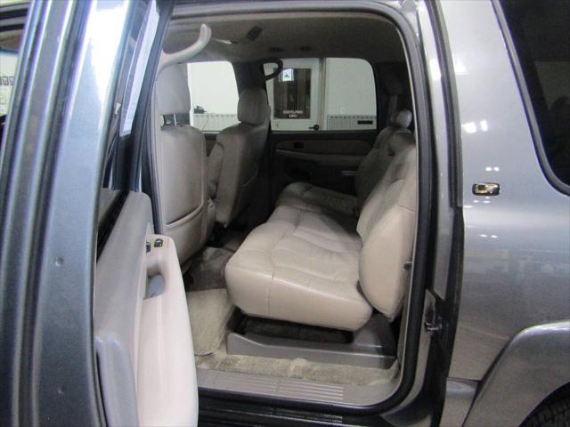 used 2001 Chevrolet Suburban car, priced at $5,900