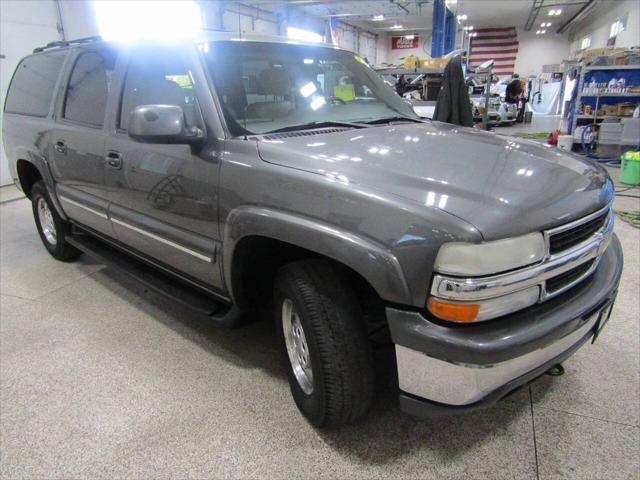 used 2001 Chevrolet Suburban car, priced at $5,900