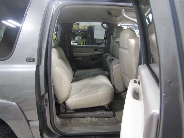 used 2001 Chevrolet Suburban car, priced at $5,900