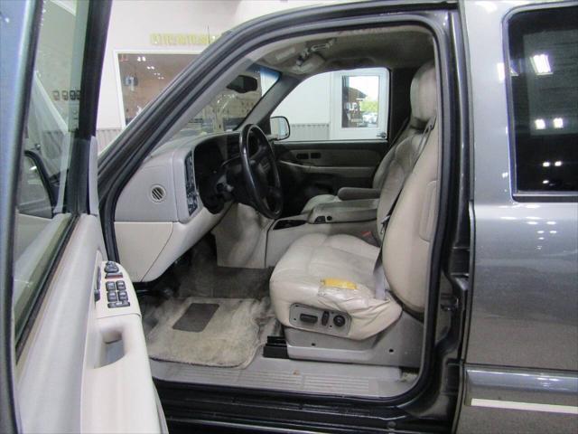 used 2001 Chevrolet Suburban car, priced at $5,900