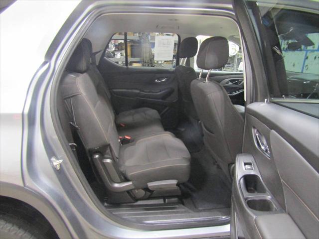 used 2021 Chevrolet Traverse car, priced at $25,900