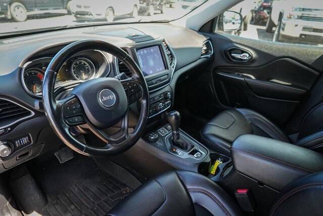 used 2021 Jeep Cherokee car