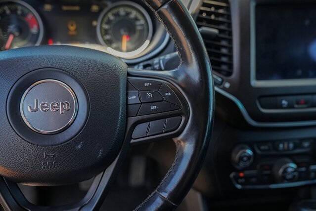 used 2021 Jeep Cherokee car