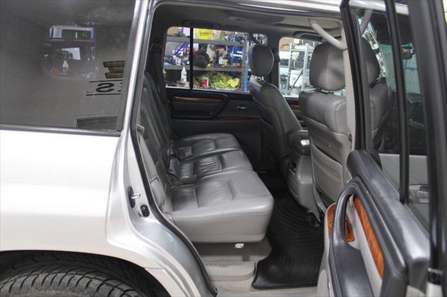 used 2006 Lexus LX 470 car, priced at $11,900