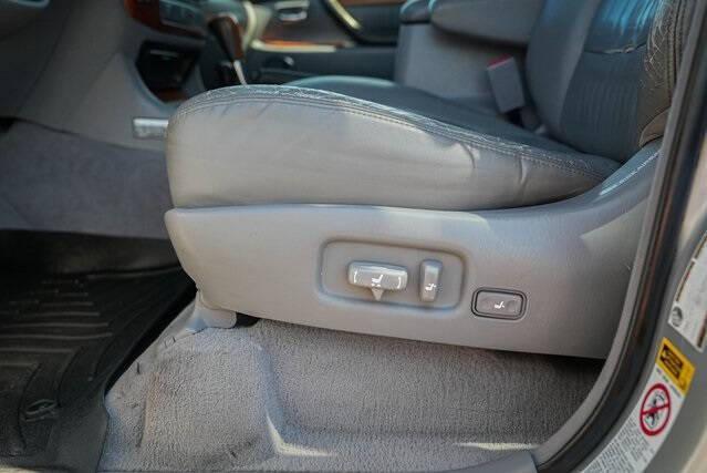 used 2006 Lexus LX 470 car, priced at $9,990