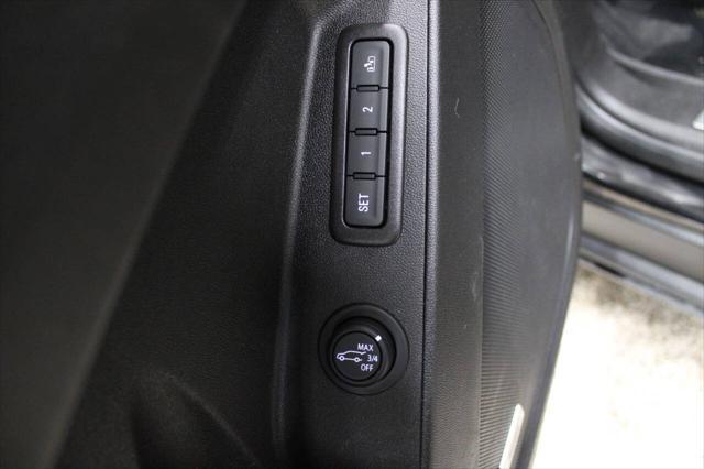 used 2021 Chevrolet Equinox car, priced at $23,900