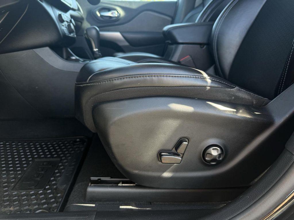 used 2019 Jeep Cherokee car, priced at $17,990
