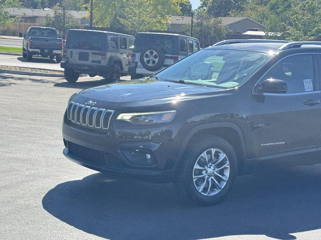 used 2019 Jeep Cherokee car, priced at $17,990