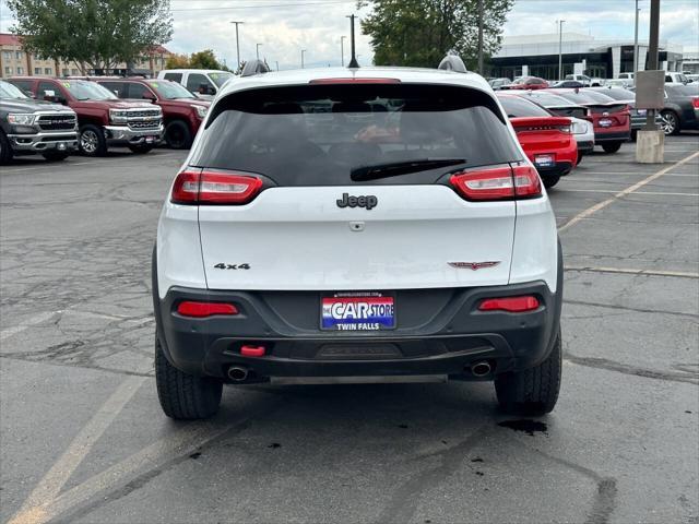 used 2018 Jeep Cherokee car
