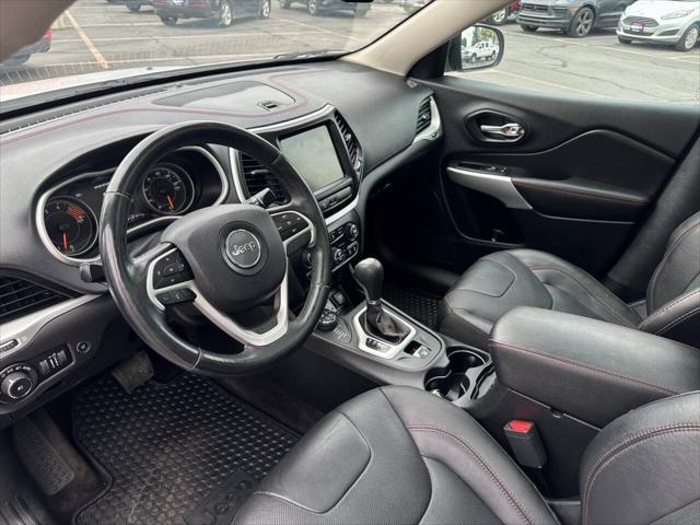 used 2018 Jeep Cherokee car