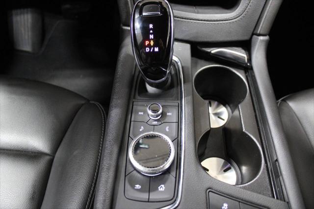 used 2022 Cadillac XT5 car, priced at $27,900