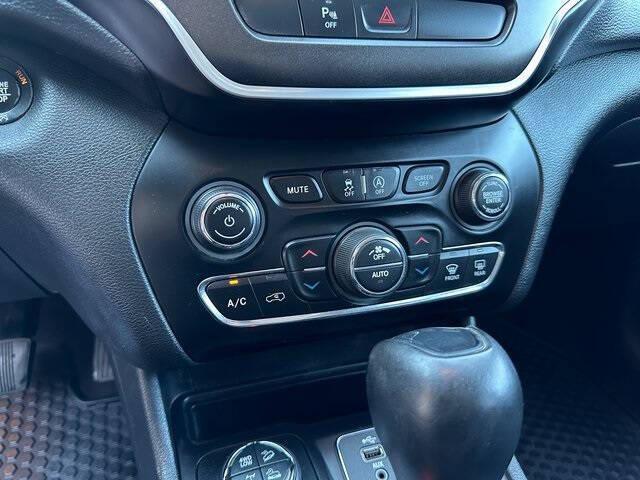 used 2019 Jeep Cherokee car, priced at $16,990