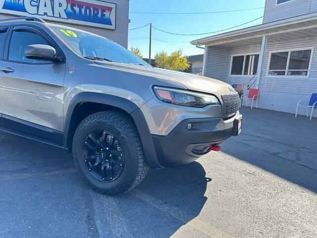 used 2019 Jeep Cherokee car, priced at $16,990