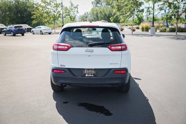 used 2018 Jeep Cherokee car, priced at $17,990