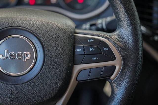 used 2018 Jeep Cherokee car, priced at $17,990