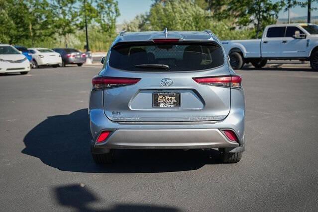 used 2021 Toyota Highlander car, priced at $34,990
