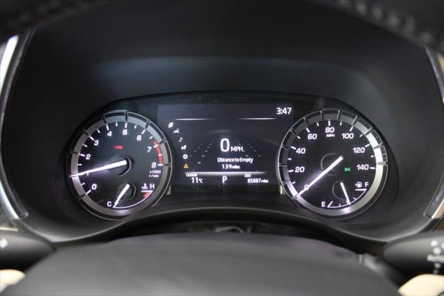 used 2021 Toyota Highlander car, priced at $34,500
