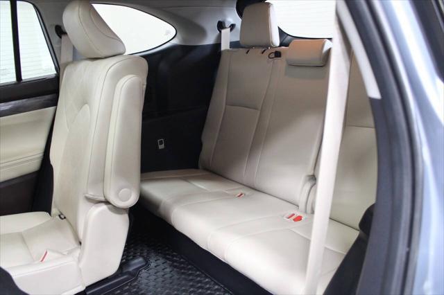 used 2021 Toyota Highlander car, priced at $34,500