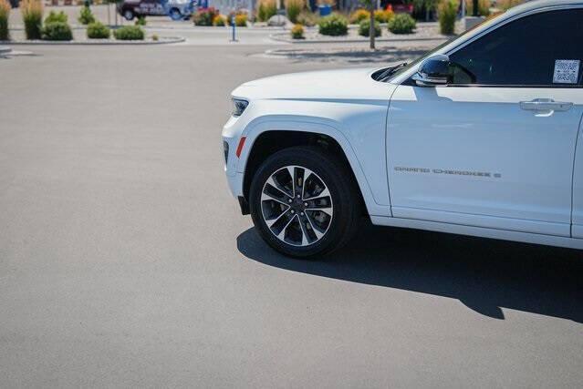used 2021 Jeep Grand Cherokee L car, priced at $33,990