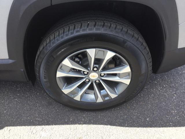 new 2026 Chevrolet Equinox car, priced at $31,995