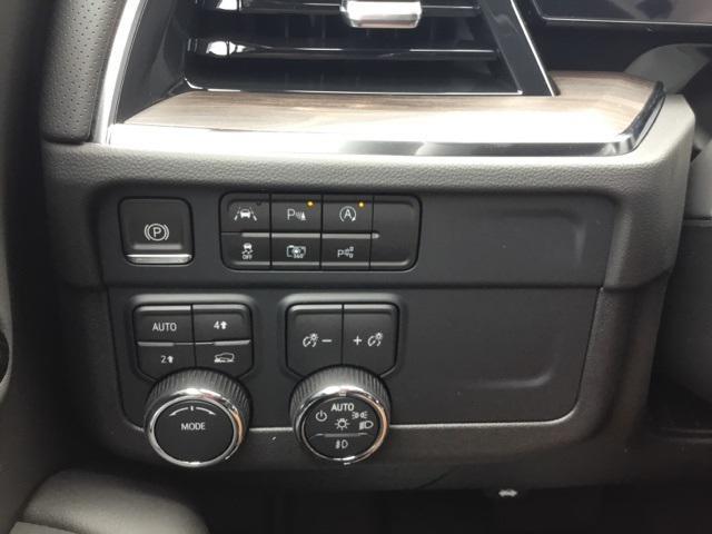 new 2025 Chevrolet Suburban car, priced at $80,029