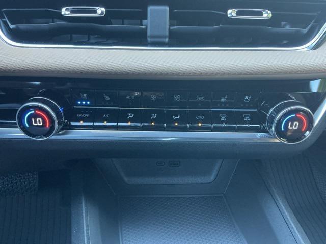 new 2026 Chevrolet Equinox car, priced at $37,471