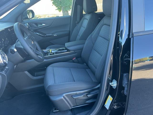 new 2026 Chevrolet Equinox car, priced at $32,077