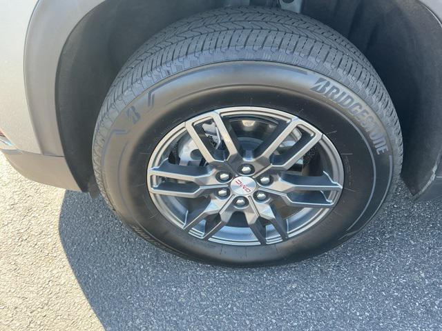 used 2025 GMC Acadia car, priced at $38,495