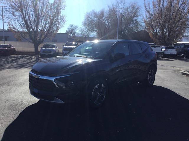 new 2025 Chevrolet Blazer car, priced at $37,600