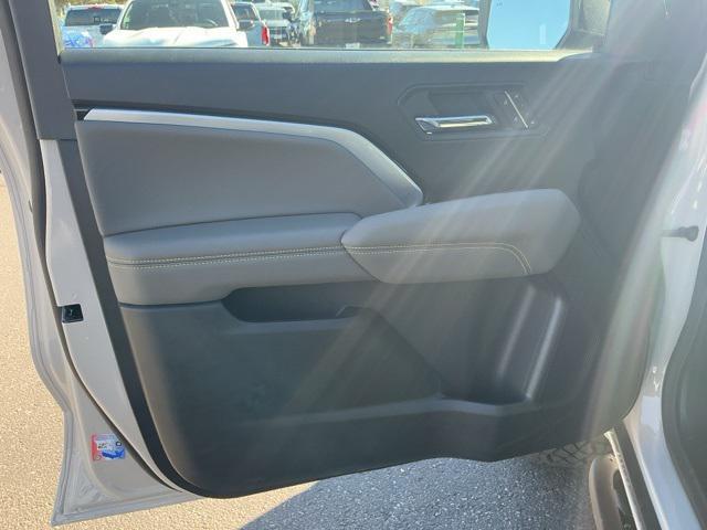 new 2026 Chevrolet Colorado car, priced at $51,940