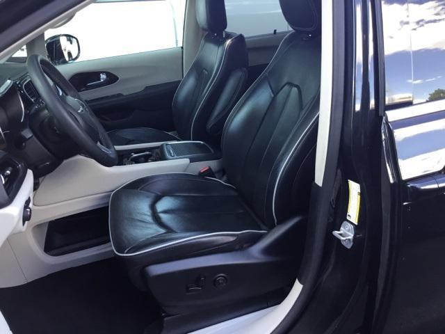 used 2023 Chrysler Pacifica car, priced at $28,995